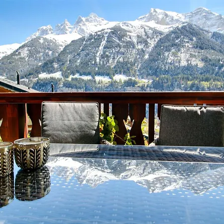 Spacious Terrasse, Luminous